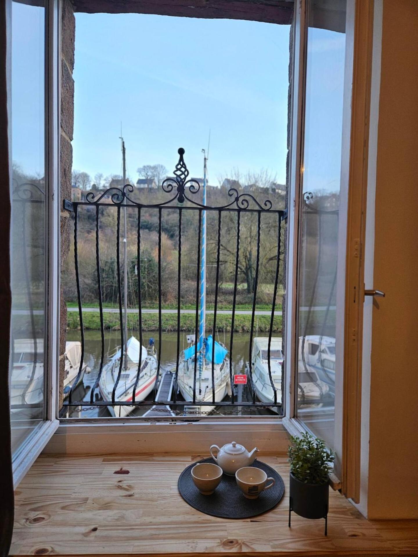 Balade Sur Le Port Appartement Dinan Buitenkant foto